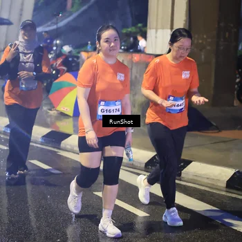 Runner Photo 7924182