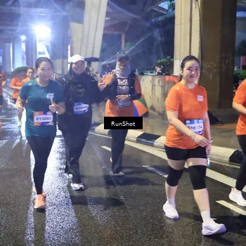 Runner Photo 7924193