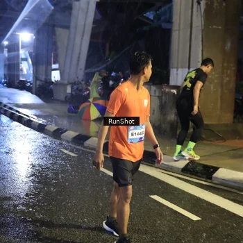 Runner Photo 7924195