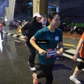 Runner Photo 7924235