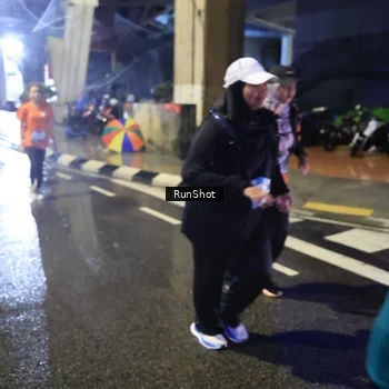Runner Photo 7924245