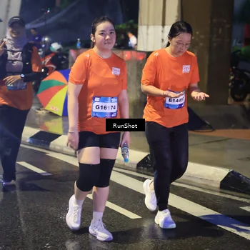 Runner Photo 7924249