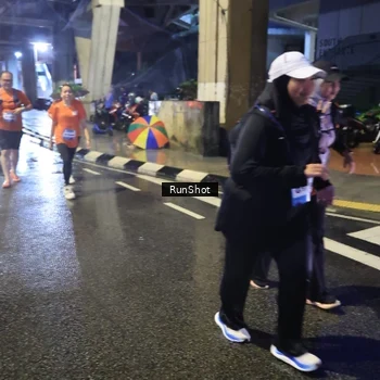 Runner Photo 7924251
