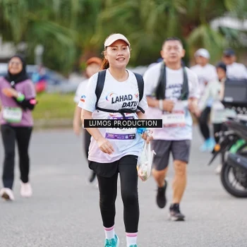 Runner Photo 7924273