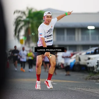 Runner Photo 7924399