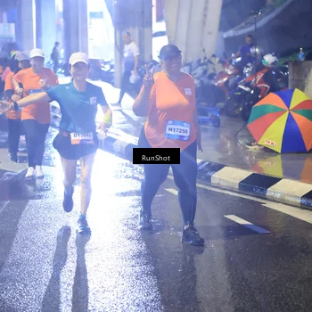Runner Photo 7924435