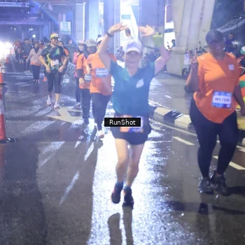 Runner Photo 7924453