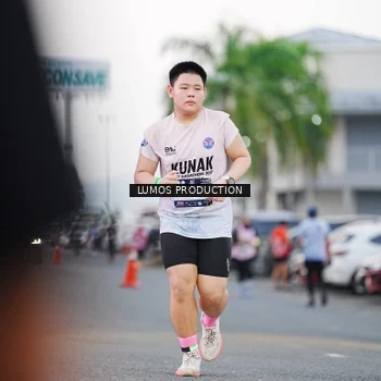 Runner Photo 7924463