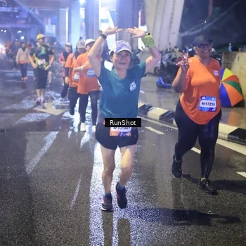 Runner Photo 7924467