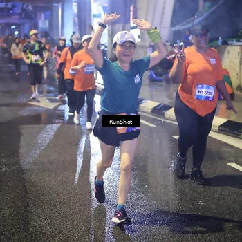 Runner Photo 7924471