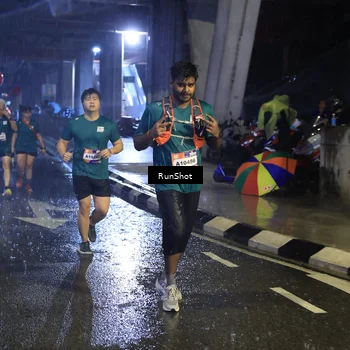 Runner Photo 7924572
