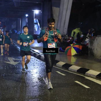 Runner Photo 7924593