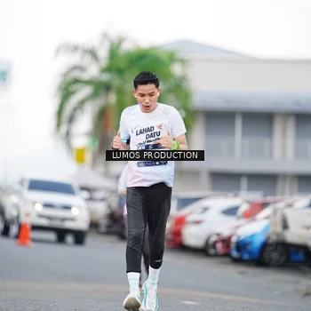 Runner Photo 7924598