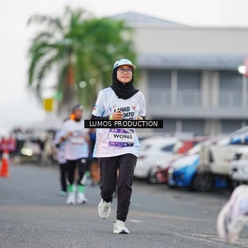 Runner Photo 7924690