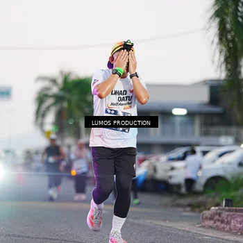 Runner Photo 7924703