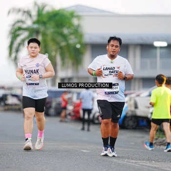 Runner Photo 7924707