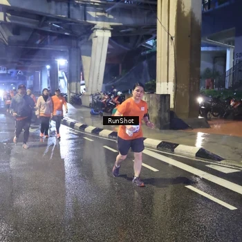 Runner Photo 7924736
