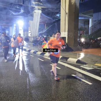 Runner Photo 7924743
