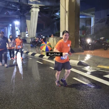 Runner Photo 7924751