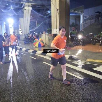 Runner Photo 7924767