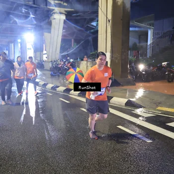Runner Photo 7924775