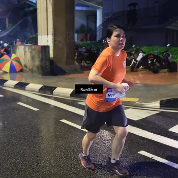 Runner Photo 7924785