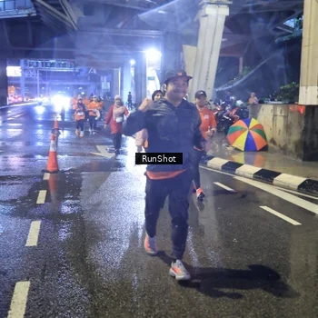 Runner Photo 7924799