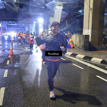 Runner Photo 7924809