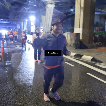 Runner Photo 7924818