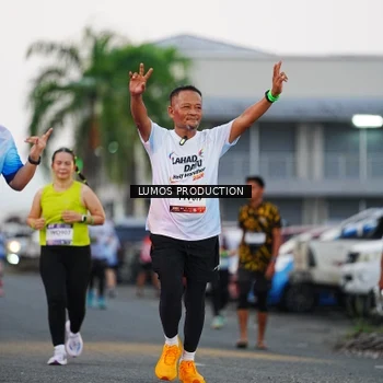 Runner Photo 7924854