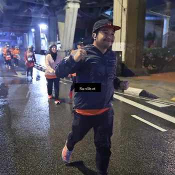 Runner Photo 7924876