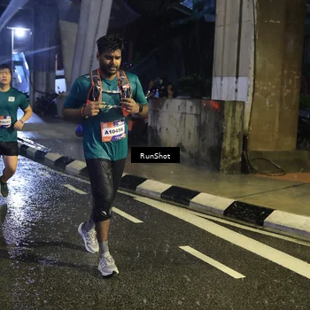 Runner Photo 7924881
