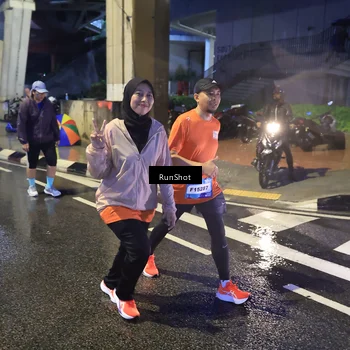 Runner Photo 7924888
