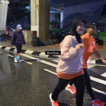 Runner Photo 7924904