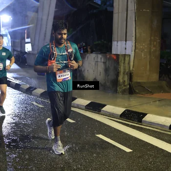 Runner Photo 7924917