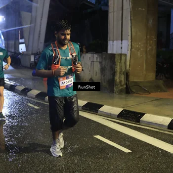 Runner Photo 7924957