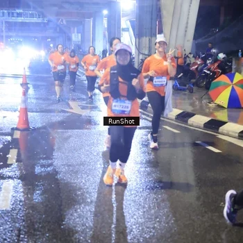 Runner Photo 7924973
