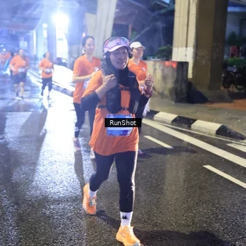 Runner Photo 7925003