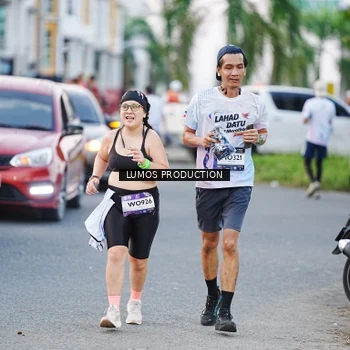 Runner Photo 7925006