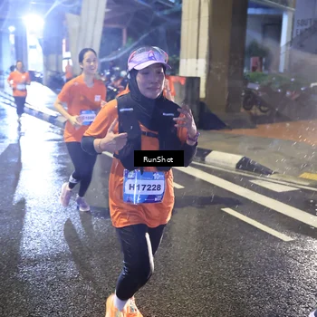 Runner Photo 7925016
