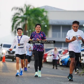 Runner Photo 7925031