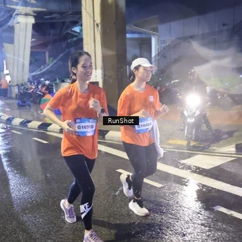 Runner Photo 7925032