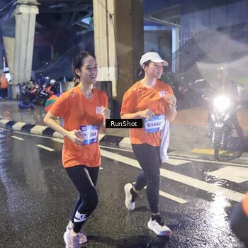 Runner Photo 7925033