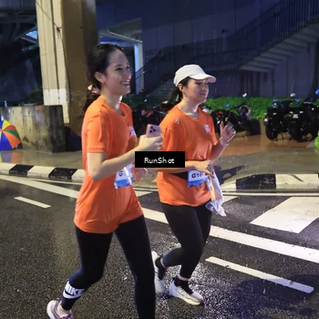 Runner Photo 7925050