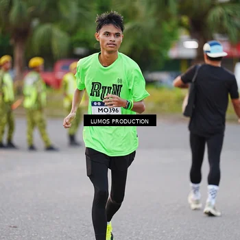 Runner Photo 7925058