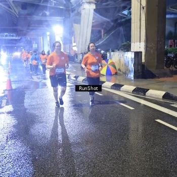Runner Photo 7925072