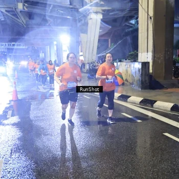 Runner Photo 7925078