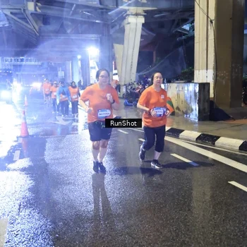 Runner Photo 7925079