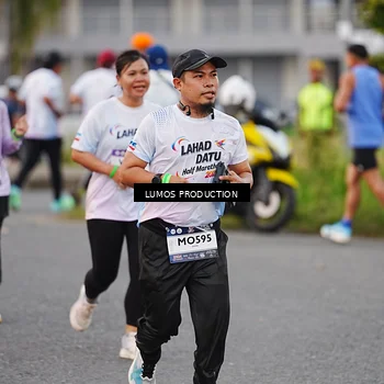 Runner Photo 7925097