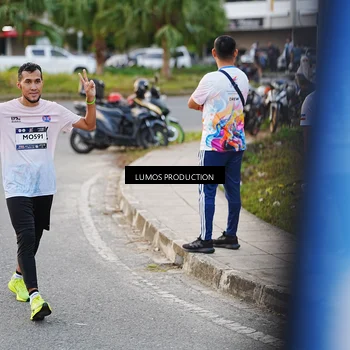 Runner Photo 7925105